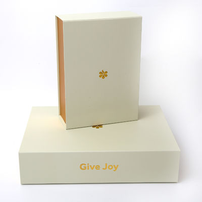PDF Foldable Magnetic Gift Box Gold Foil Logo Garment Shoes Packaging